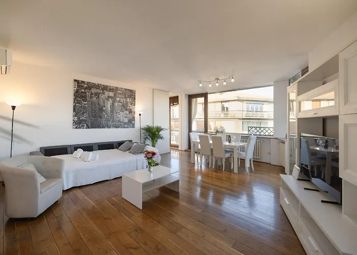 Penthouse With A View *