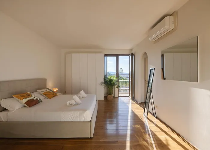 Penthouse With A View Apartment