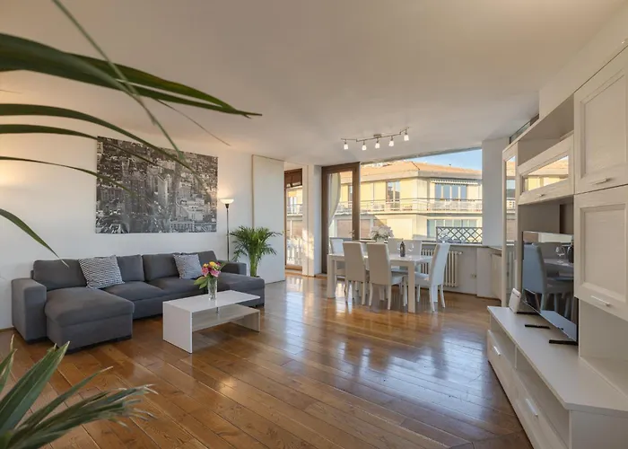 Penthouse With A View *