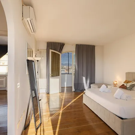 Penthouse With A View * フィレンツェ